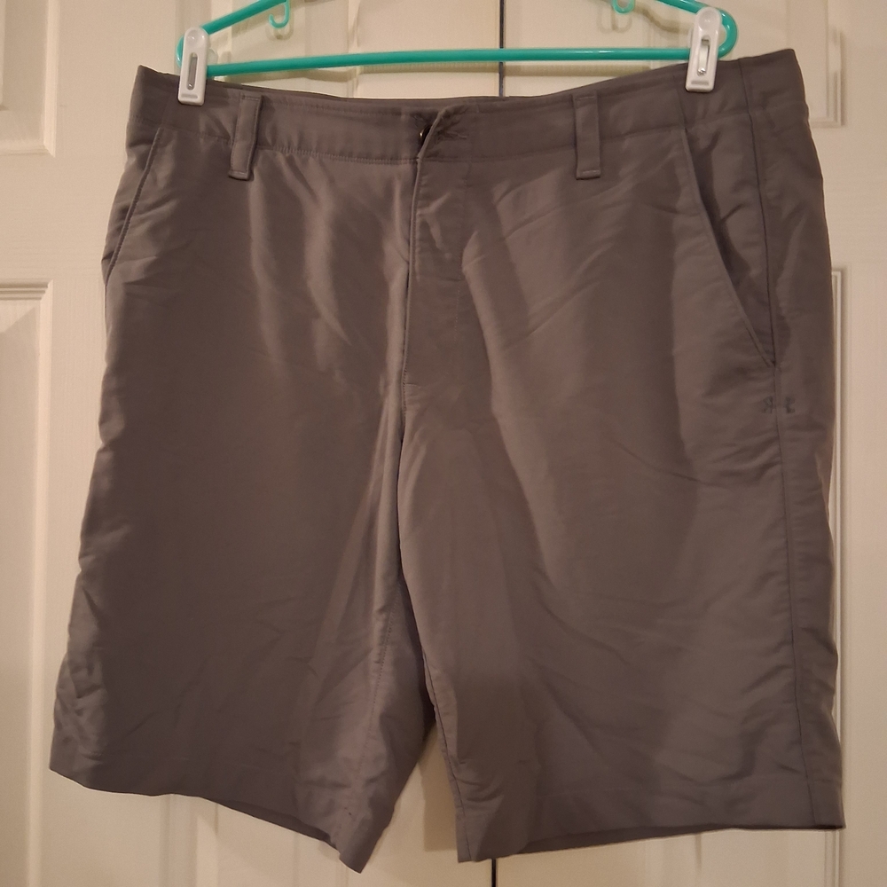 Under Armour Men's Charcoal Flat Front Shorts